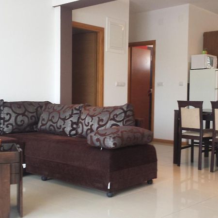 Apartments Villa Natali - Heating Pool Трогир Экстерьер фото