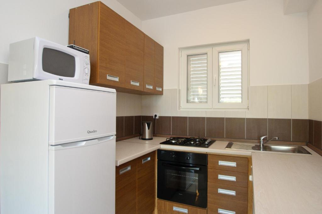 Apartments Villa Natali - Heating Pool Трогир Номер фото