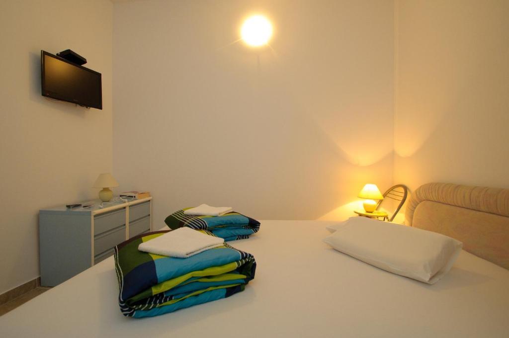 Apartments Villa Natali - Heating Pool Трогир Номер фото