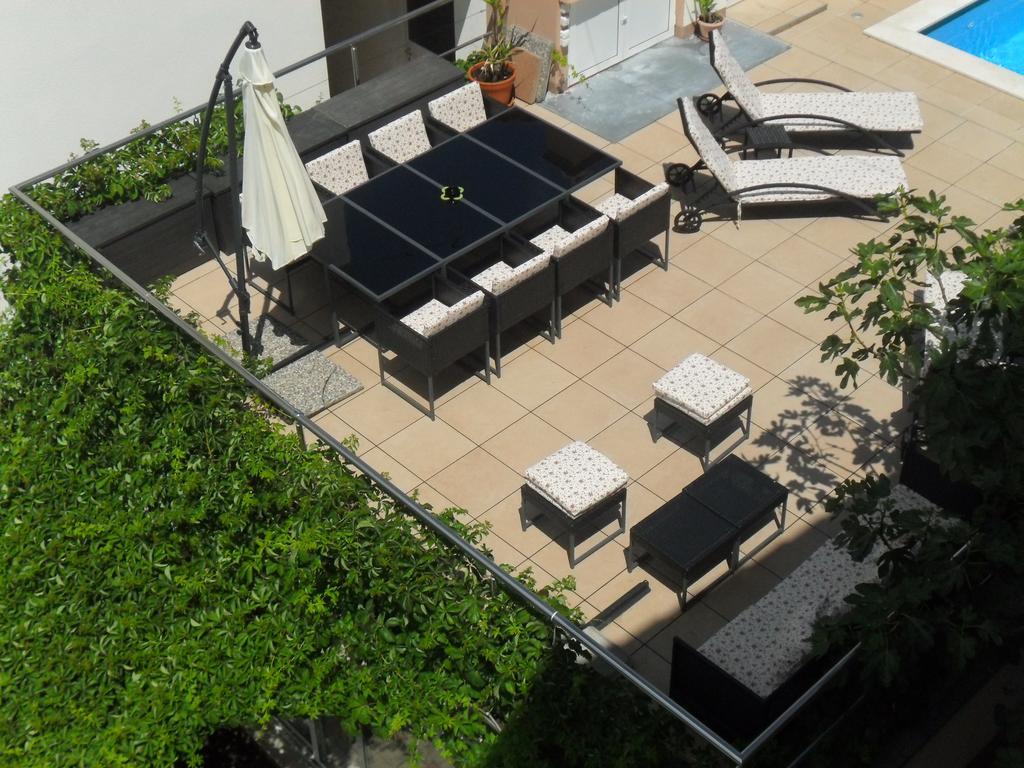 Apartments Villa Natali - Heating Pool Трогир Экстерьер фото